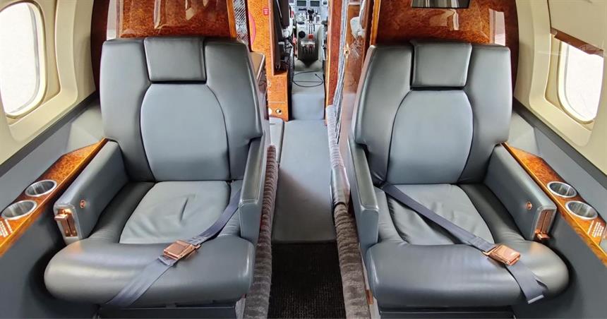 Hawker 800XP