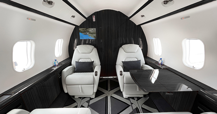 Challenger 300