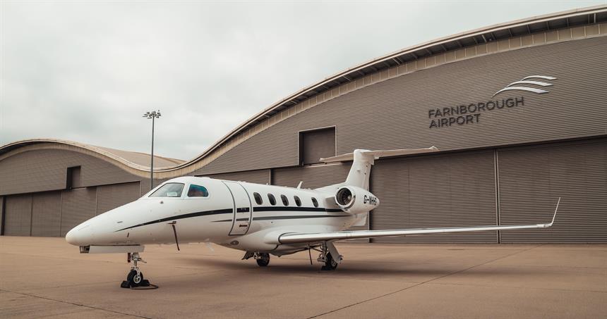 Embraer Phenom 300