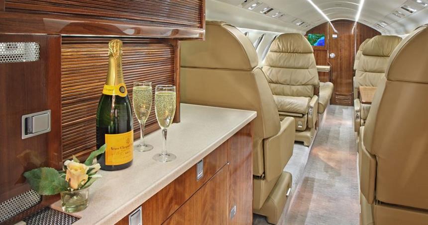Falcon 50