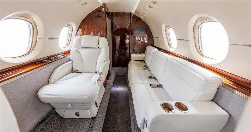Hawker 900XP