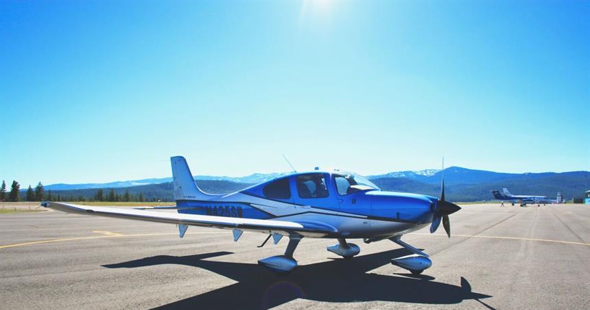 Cirrus SR22