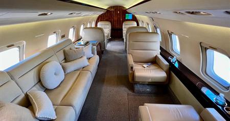 Challenger 604
