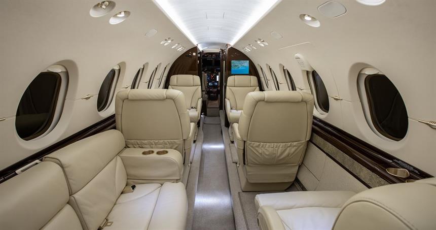 Hawker 900XP