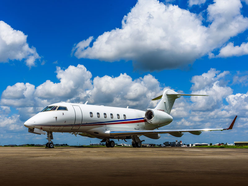 Challenger 300