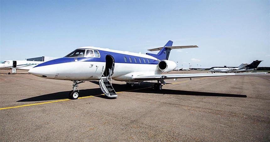 Hawker 750