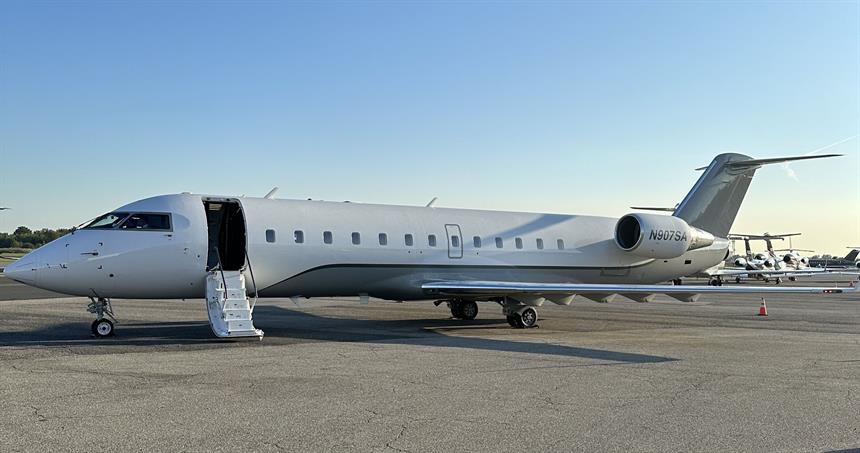Canadair CRJ-200 VIP
