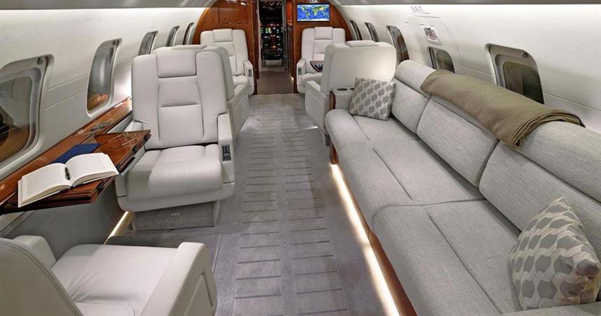 Challenger 604