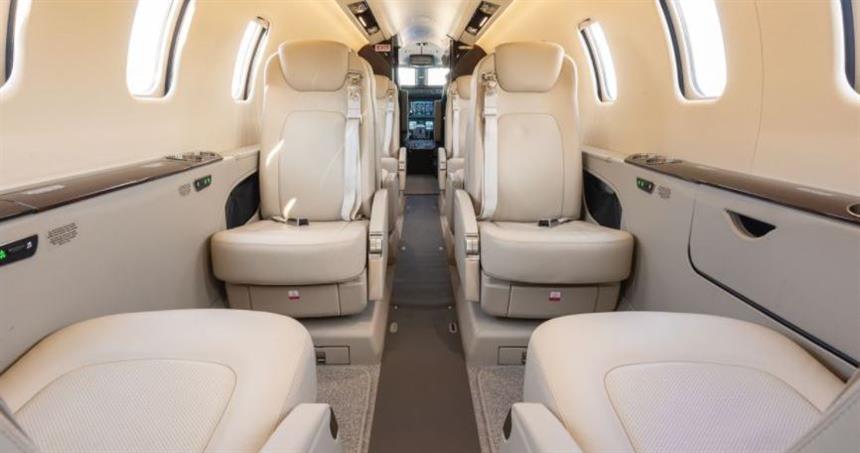 Learjet 75