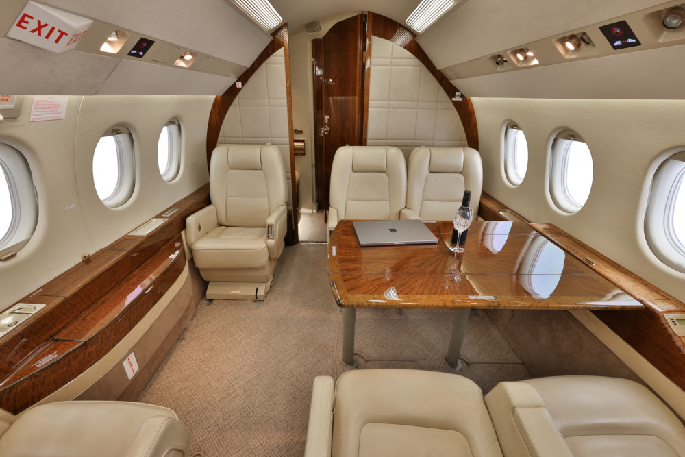 Falcon 2000