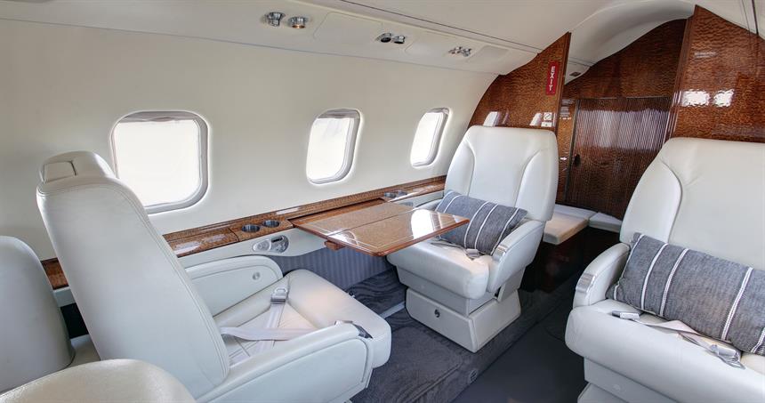 Learjet 60