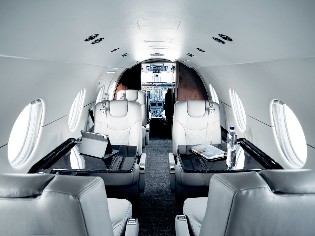 Hawker 400XP