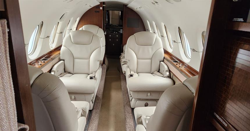Hawker 900XP