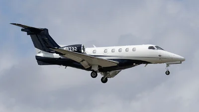 Embraer Phenom 300