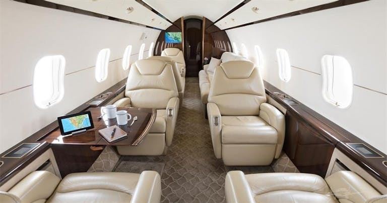 Challenger 300