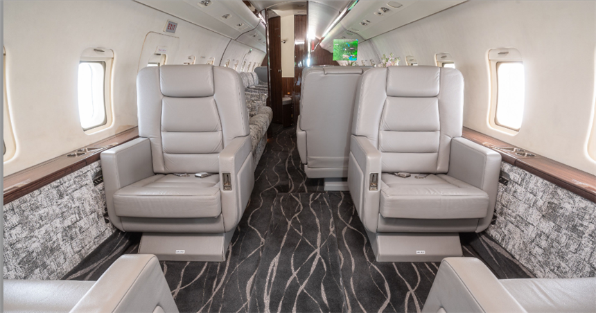 Challenger 604