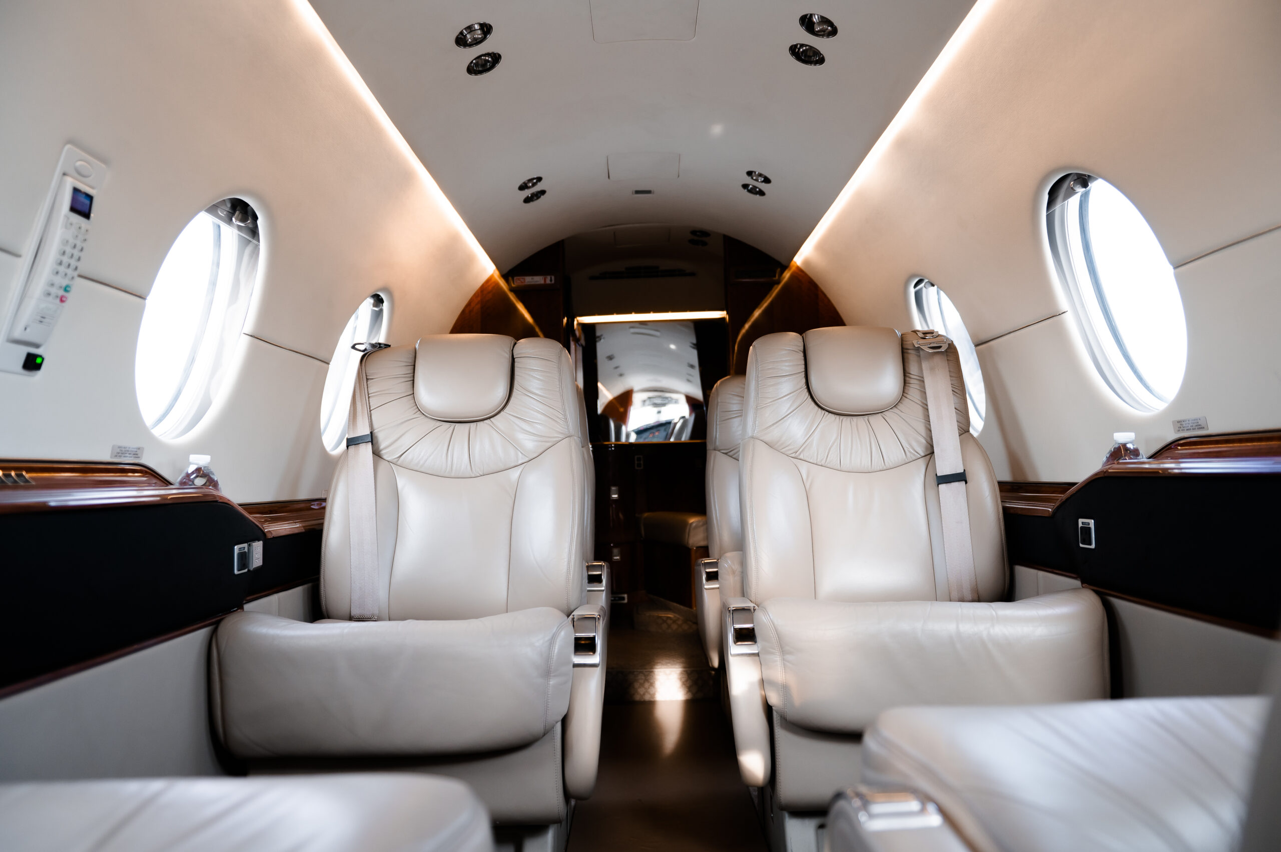 Hawker 400XP