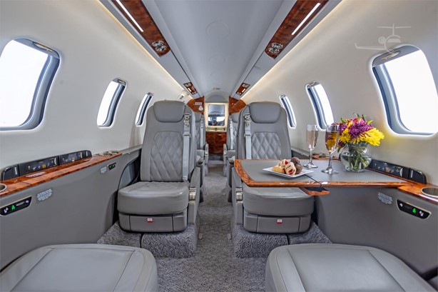 Learjet 75