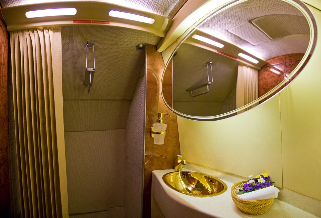 Private jet lavatory