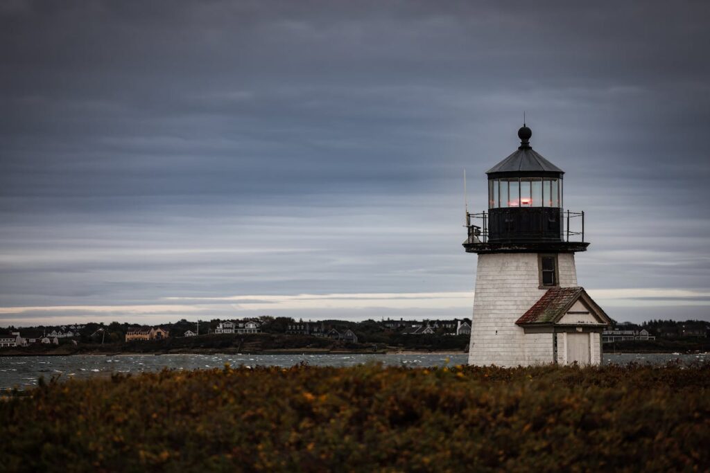 Charter a small plane from Palm Beach International Airport (PBI) to Nantucket Memorial Airport (ACK)
